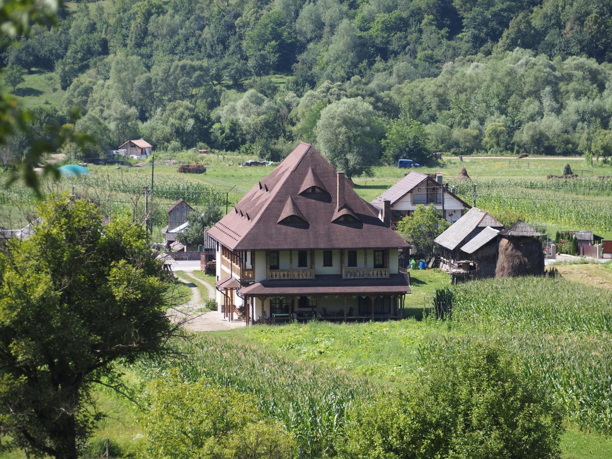 Pensiunea Sanziene Villa Strîmtura Екстериор снимка